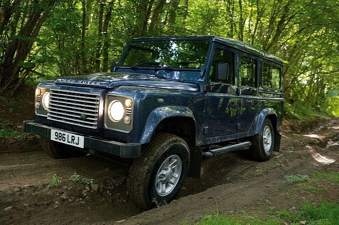 Today we bring you the 2011 Land Rover Defender line-up.