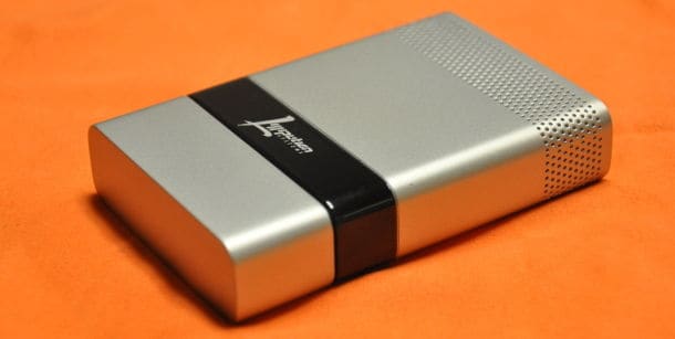 fuel-cell for charging cellphone batteries