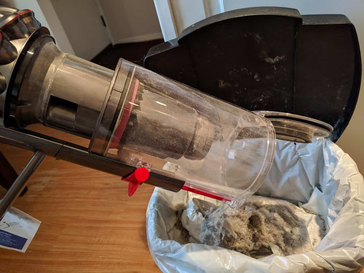 Dyson Cyclone V10 Review 8