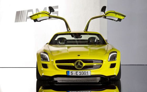 mercedes benz sls amg e cell prototype gullwing open
