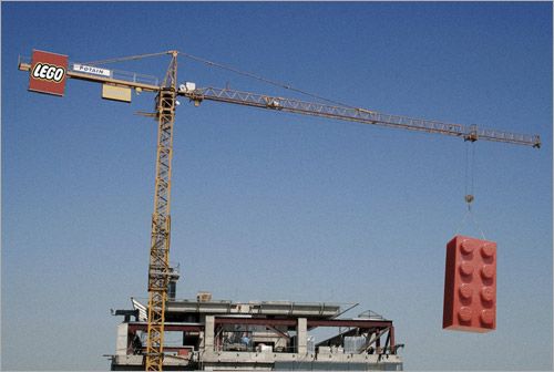 World's Most Creative Advertisements and Billboards 11 Lego advertisement with crane