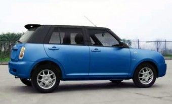 Chinese Lifan 320 and Mini Cooper look the same