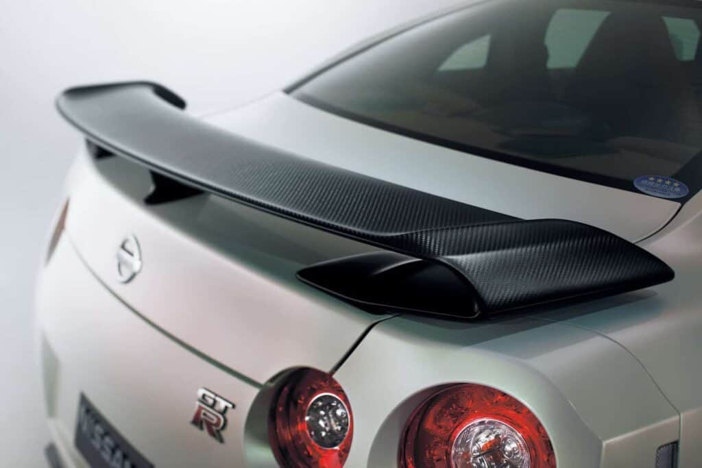 2011-Nissan-GT-R-Egoist-Carbon-Fiber-Wing