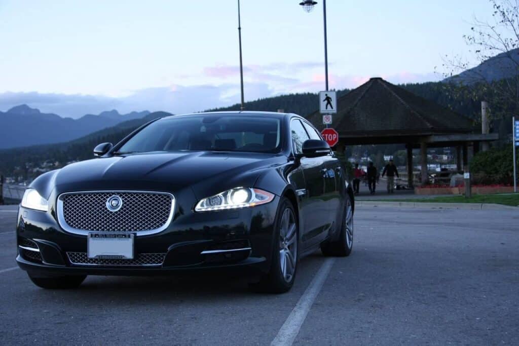 2011-Jaguar-XJ-Front