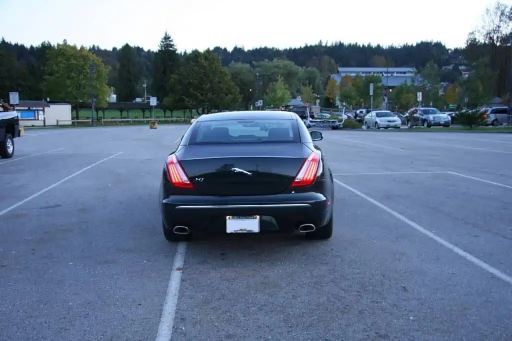 2011-Jaguar-XJ-Rear-Picture