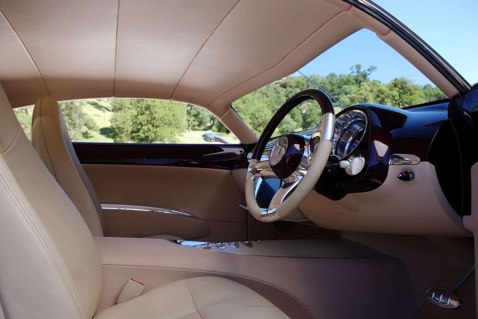 Holden-Efijy-Concept-Car-Interior