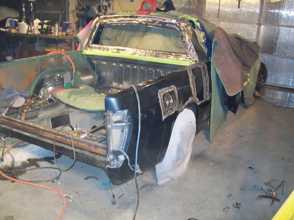 BMW El Camino 330i Pickup Truck 6 BMW-330-Chevy-Colorado