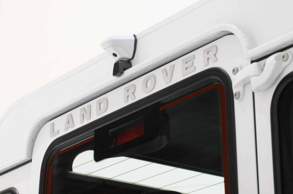 Startech-Land-Rover-Defender-Yachting-Trim