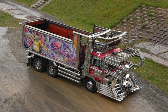 Gundam Transport Truck