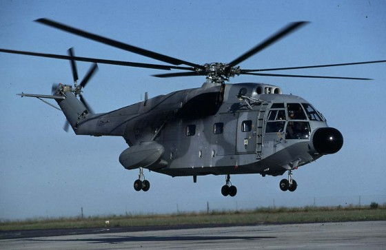 French SA 321 Super Frelon Aerospatiale landing
