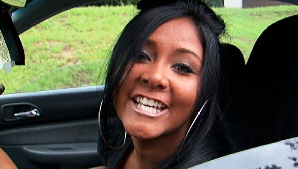 Snooki from Jersey Shore with nasty tan