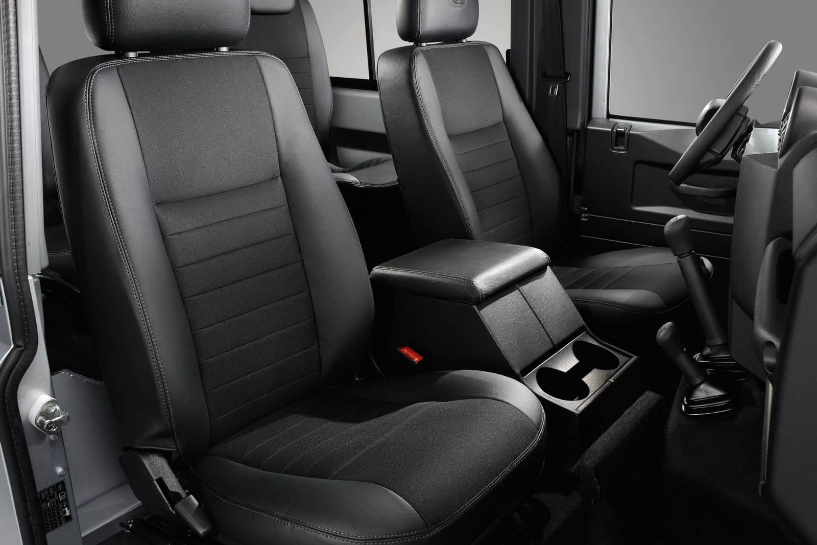 Land-Rover-Defender-X-Tech-Leather-Seats