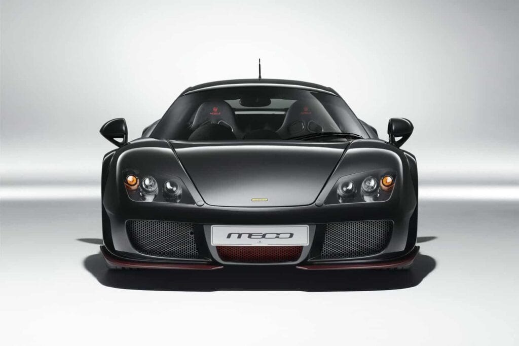 Noble-M600-Front