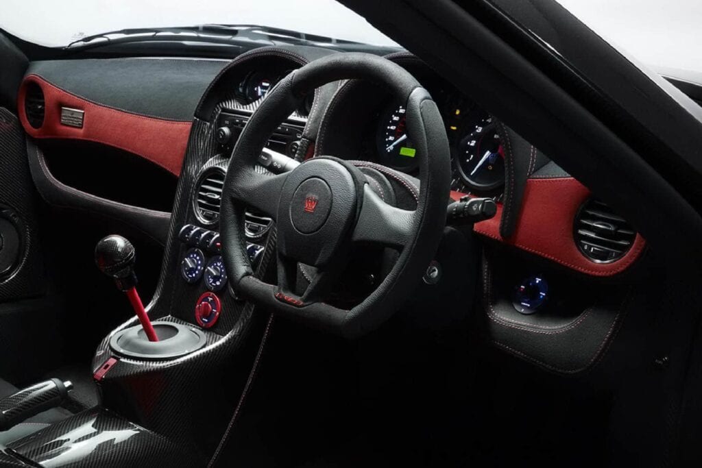 Noble-M600-Interior-Instrument-Cluster