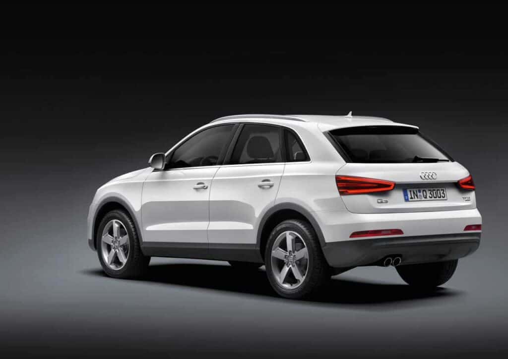 2012 Audi Q3 Crossover 9 White-2012-Audi-Q3-Side