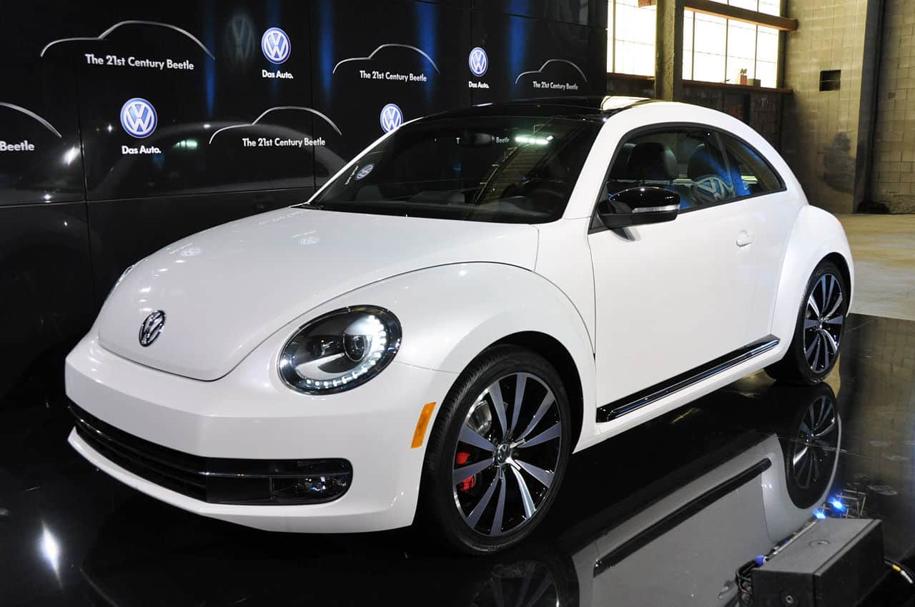 2012-Volkswagen-Beetle-New-York-Show