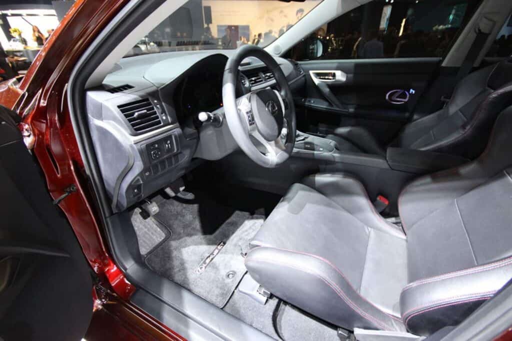 World’s Most Powerful Lexus CT 200h Hybrid 8 Fox-Marketing-Lexus-CT-200h-Interior