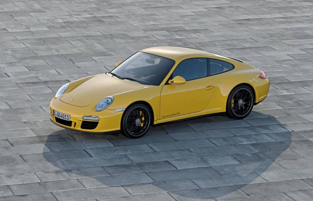 Porsche-911-Carrera-4-GTS-Yellow