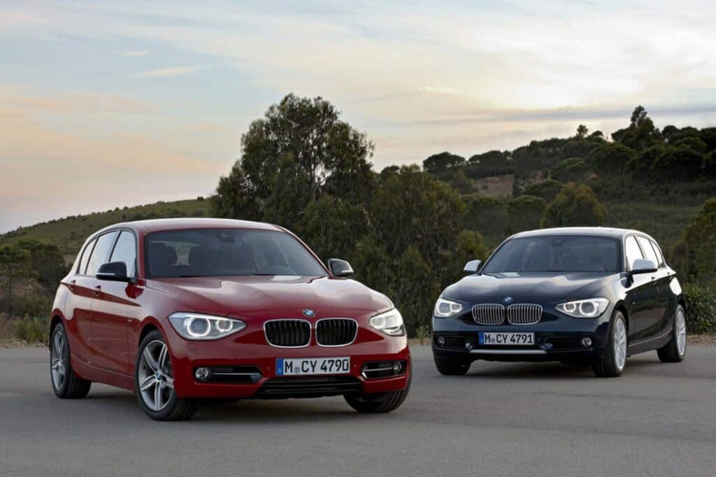 2012-BMW-1-Series-Red-Blue