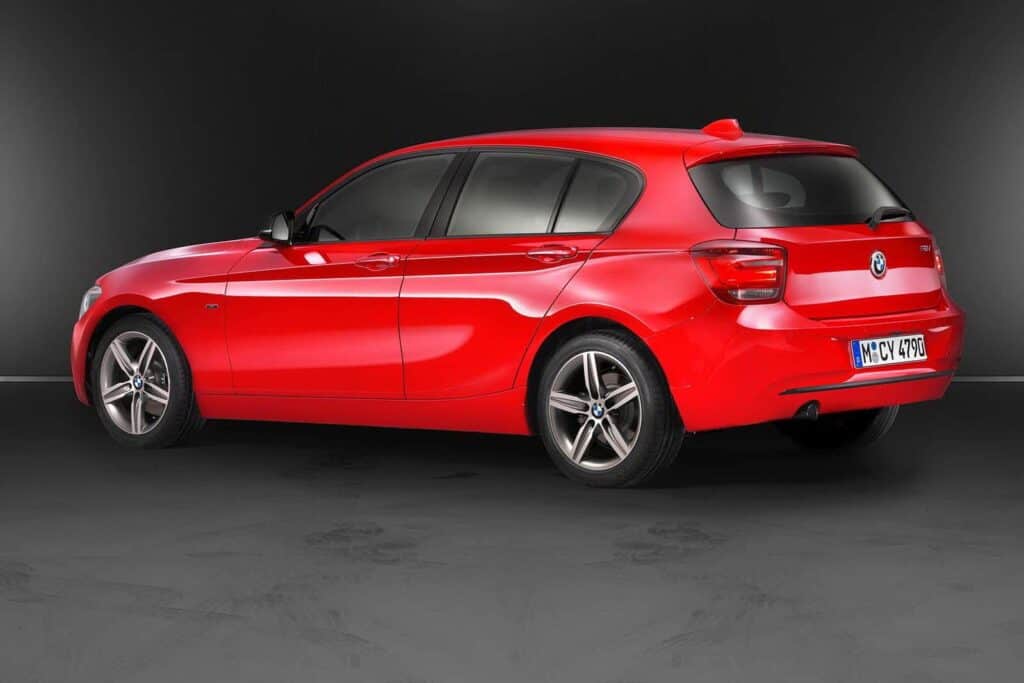 2012-BMW-1-Series-Side