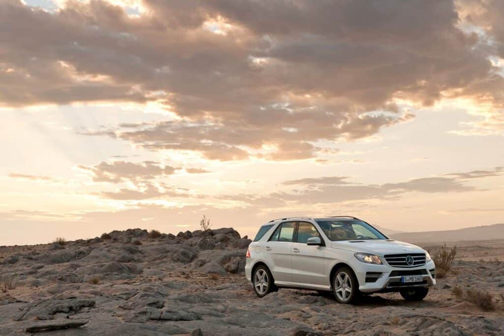 2012-Mercedes-Benz-M-Class-Evening-Desert