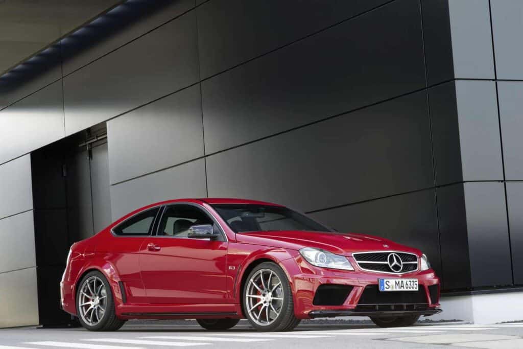 Mercedes_Benz-C63-AMG-Black-Series-Coupe