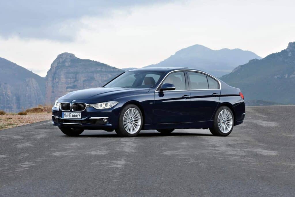 2012 BMW 3 Series Sedan 18