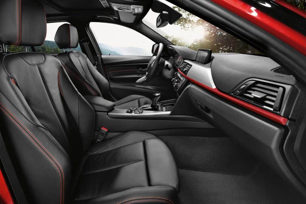 2012 BMW 3 Series Sedan 21