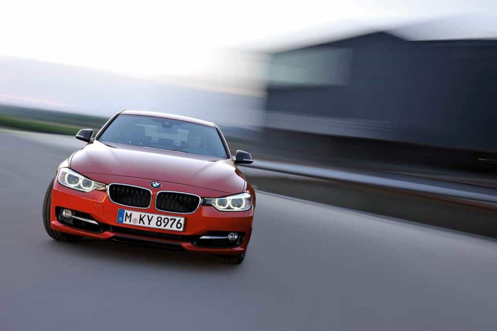 2012 BMW 3 Series Sedan 9