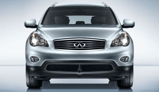 front view of Infiniti EX35