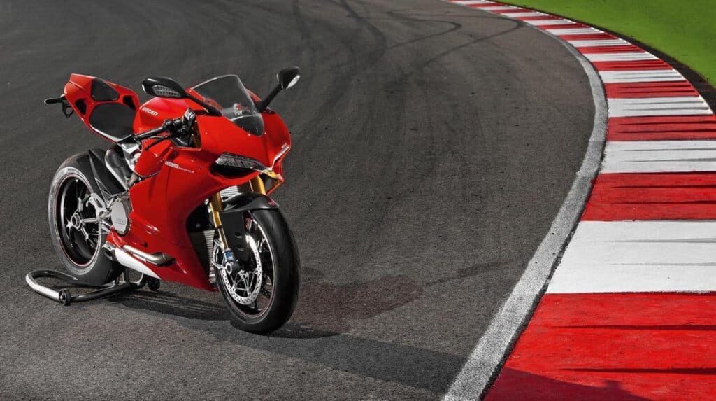 2012 Ducati 1199 Panigale Superbike 4 Ducati 1199 Panigale