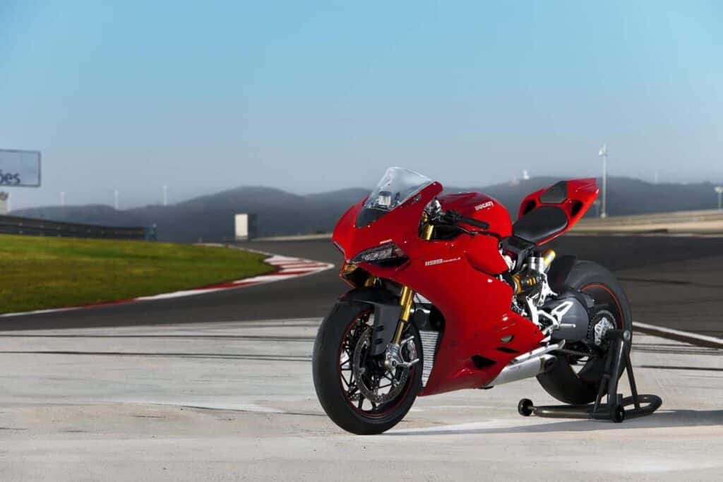 2012 Ducati 1199 Panigale Superbike 5 2012 Ducati 1199 Panigale on track