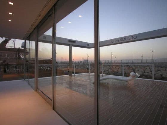 Houseboat Sun Deck Sun deck area on a houseboat