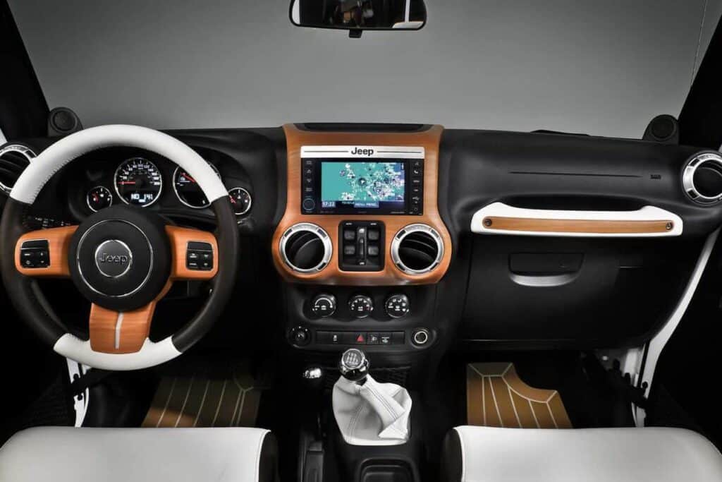 Jeep Wrangler Unlimited Nautic Blanche & Nautic Noire 6 Jeep Wrangler Nautical Concept 8