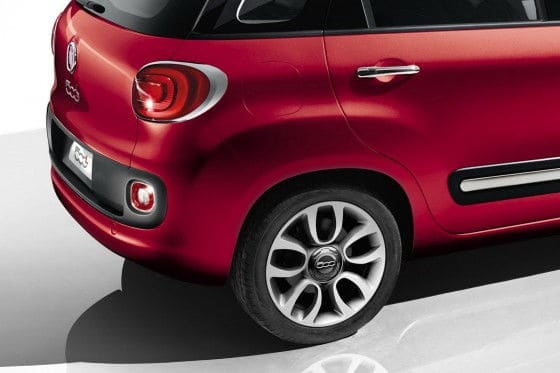 2013 Fiat 500L Quarter Panel