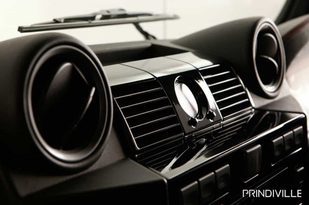 Prindville Land Rover Defender Interior