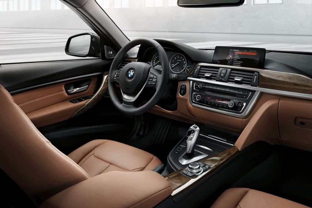 2013 BMW 3 Series Sports Wagon Interior