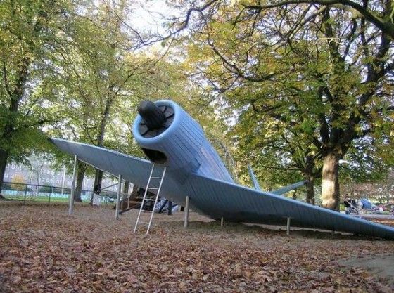 Monstrum Playground Airplane Crash