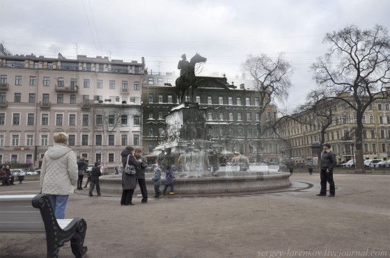 Sergey WW2 Fountain
