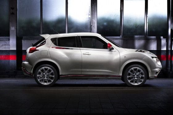 Side view of Nissan Juke Nismo