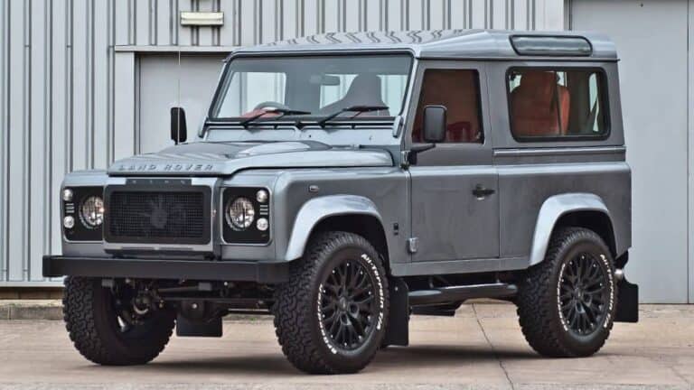 Kahn Tuned Land Rover Defender 1