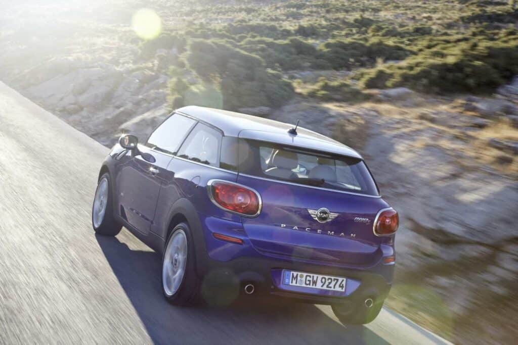 2013 MINI Cooper Paceman1