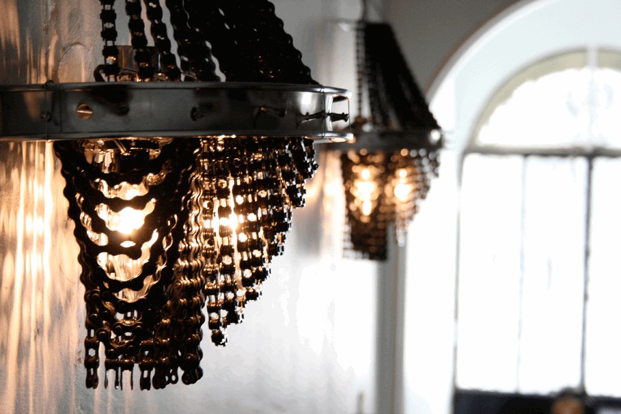 The Bike Chain Chandelier - Decor for Manly...Elegance? 11 bike chain chandelier