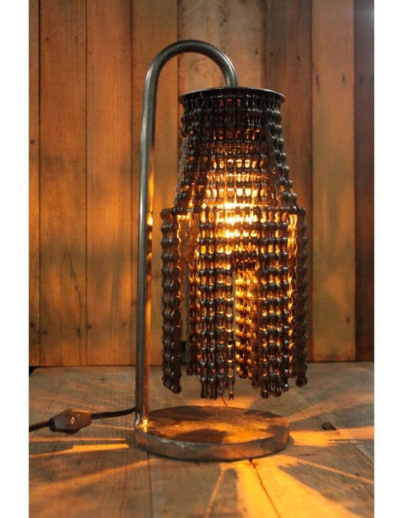 The Bike Chain Chandelier - Decor for Manly...Elegance? 4 bike chain chandelier table lamp
