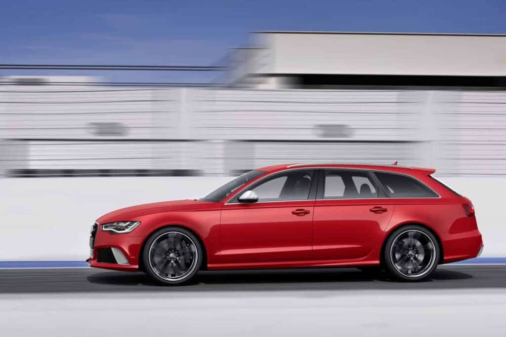 2014 Audi RS6 Avant side