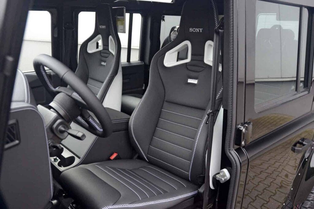 Startech Land Rover Defender Series 3.1 7