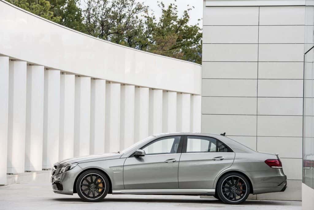 2014 Mercedes-Benz E63 AMG Sedan & Wagon 4 2014 Mercedes-Benz E63 AMG Sedan Side