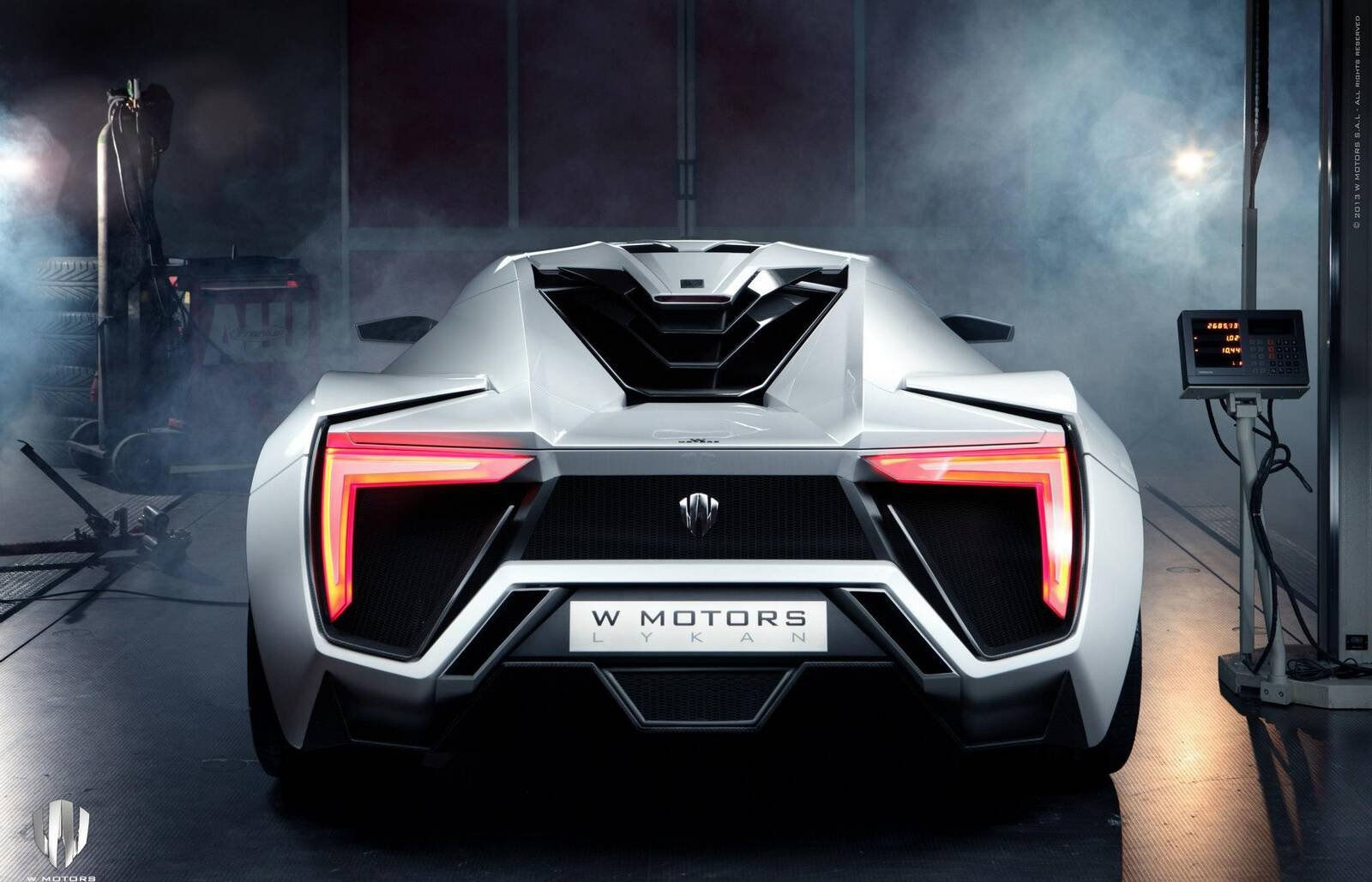 Двигатель lykan hypersport