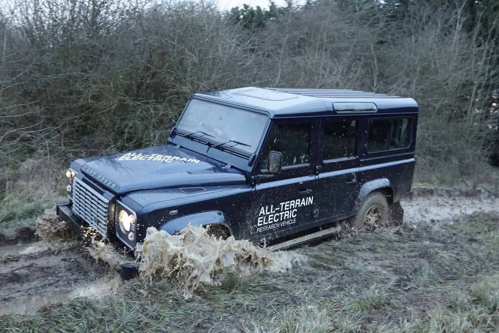 Land Rover Defender Electric 1