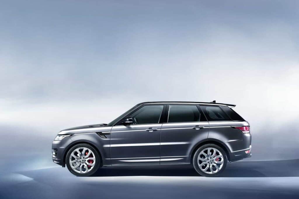 2014 Range Rover Sport: Lighter, Faster, & Sexier 6 2014 Range Rover Sport Side